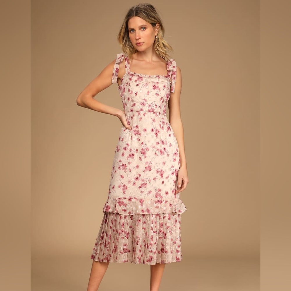 Lulus midi dress with tiers
